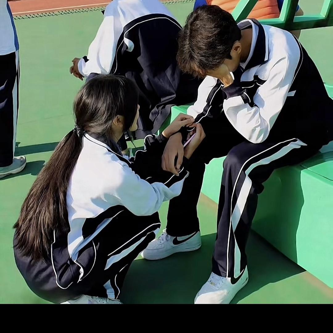 同班同学