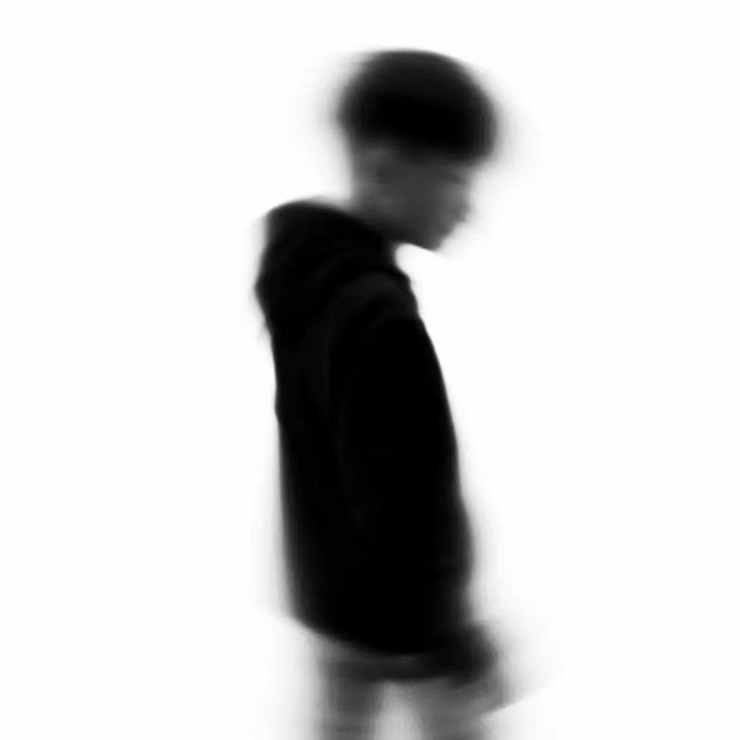 辻弌.