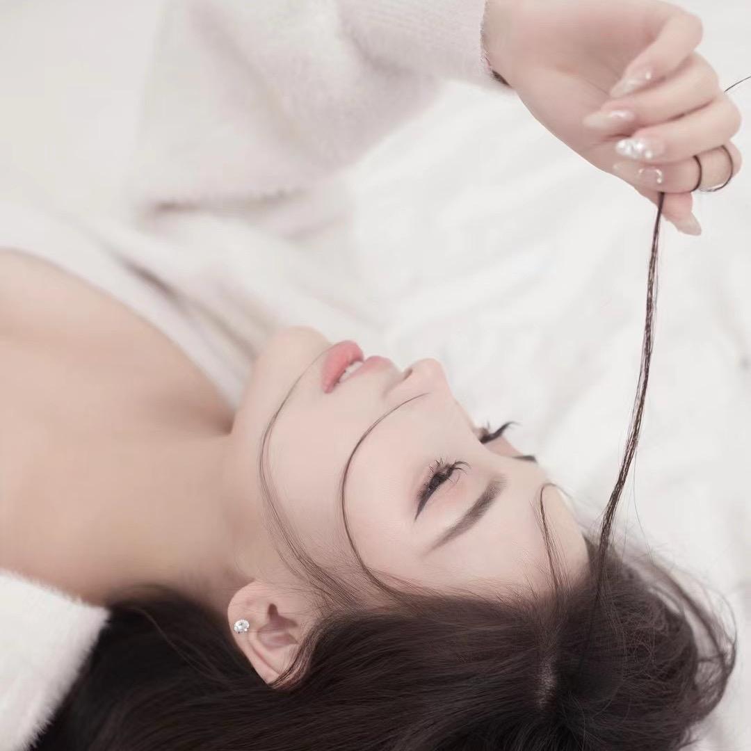 是小Y