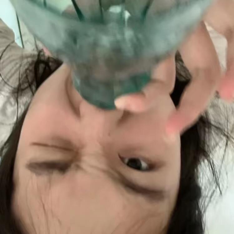 张小鹿.