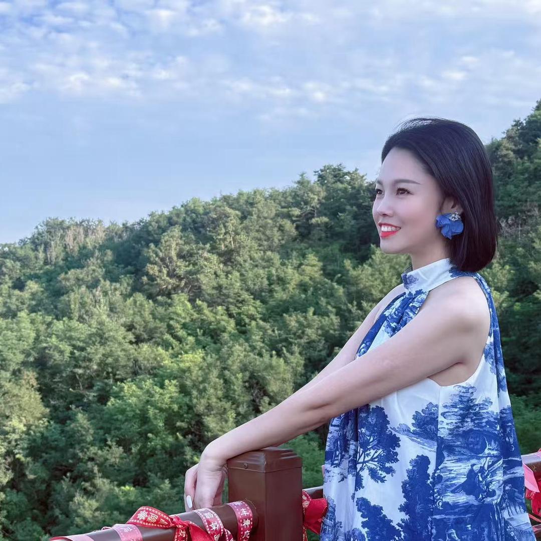 四小姐｜四姐