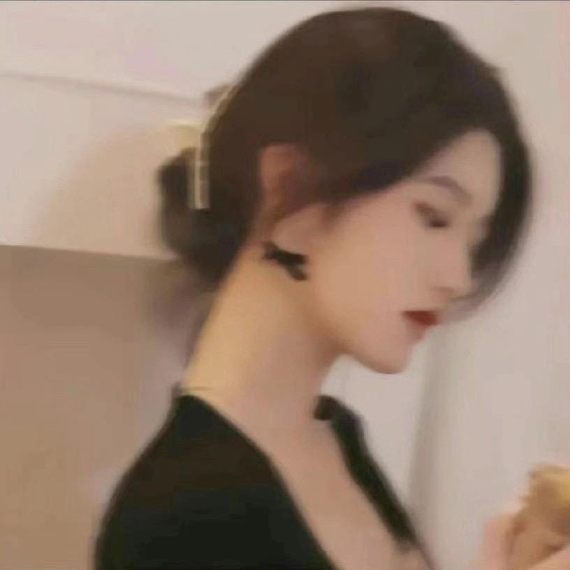 杏花疏影里.
