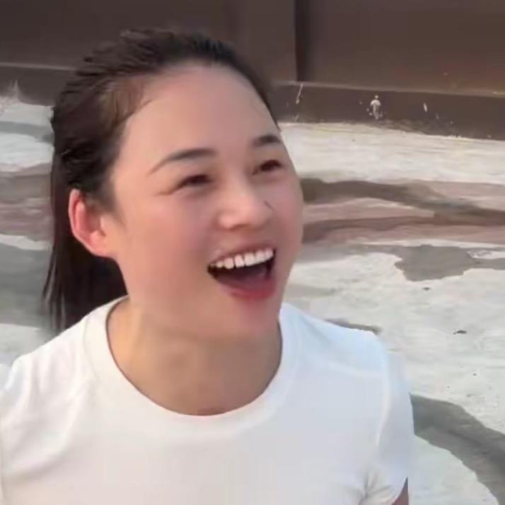 董艳颖（直播助理号）