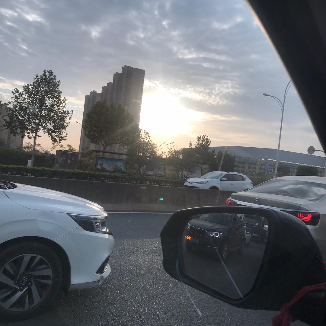 大魚𓆡𓆝𓆟𓆜𓆞