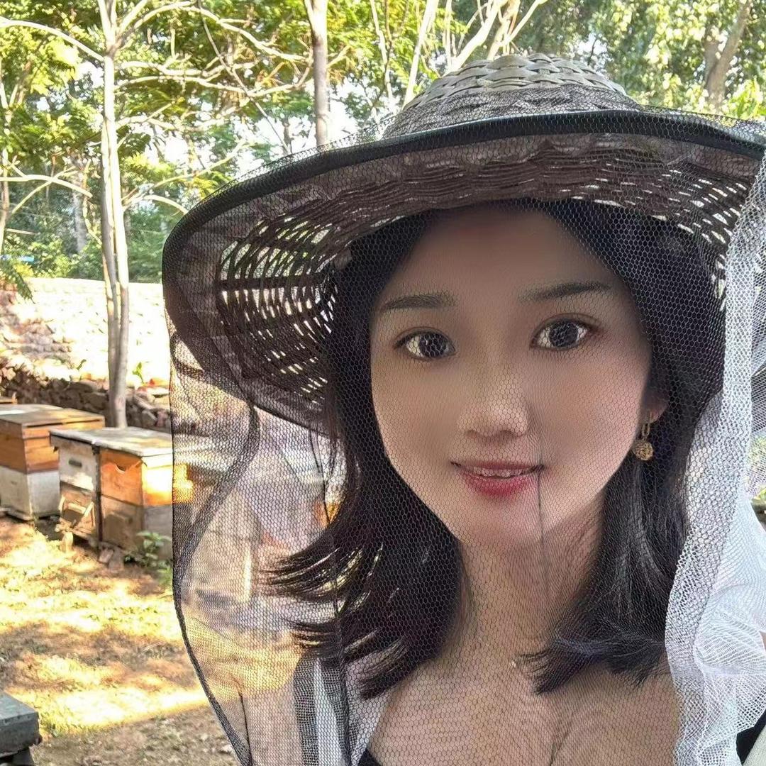 文雅姑娘🐝自家蜂蜜
