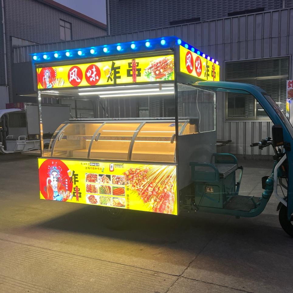 小伟餐车定制