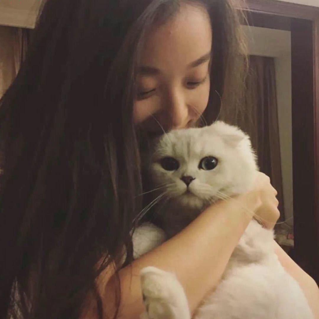 包包^