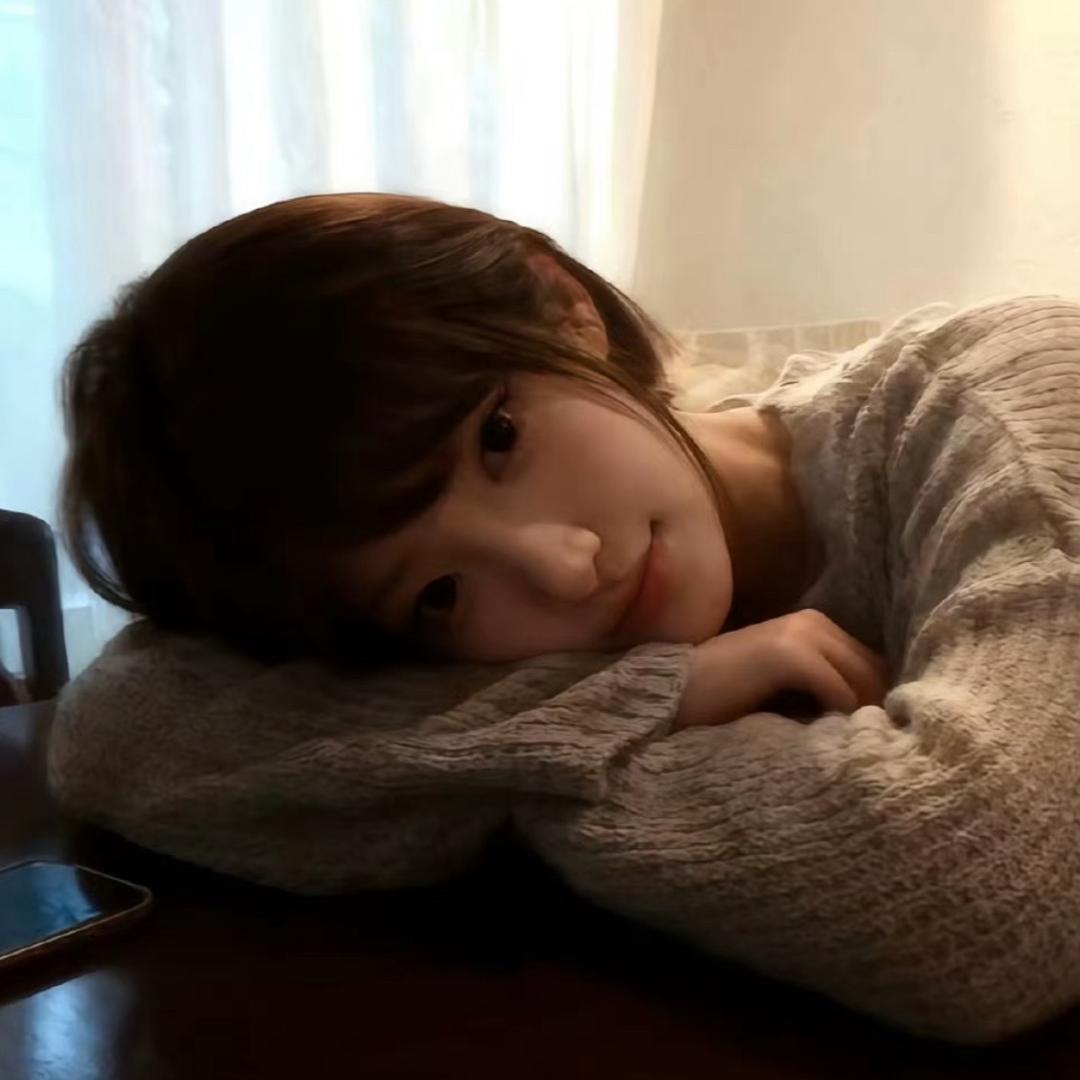 呆呆的小女孩