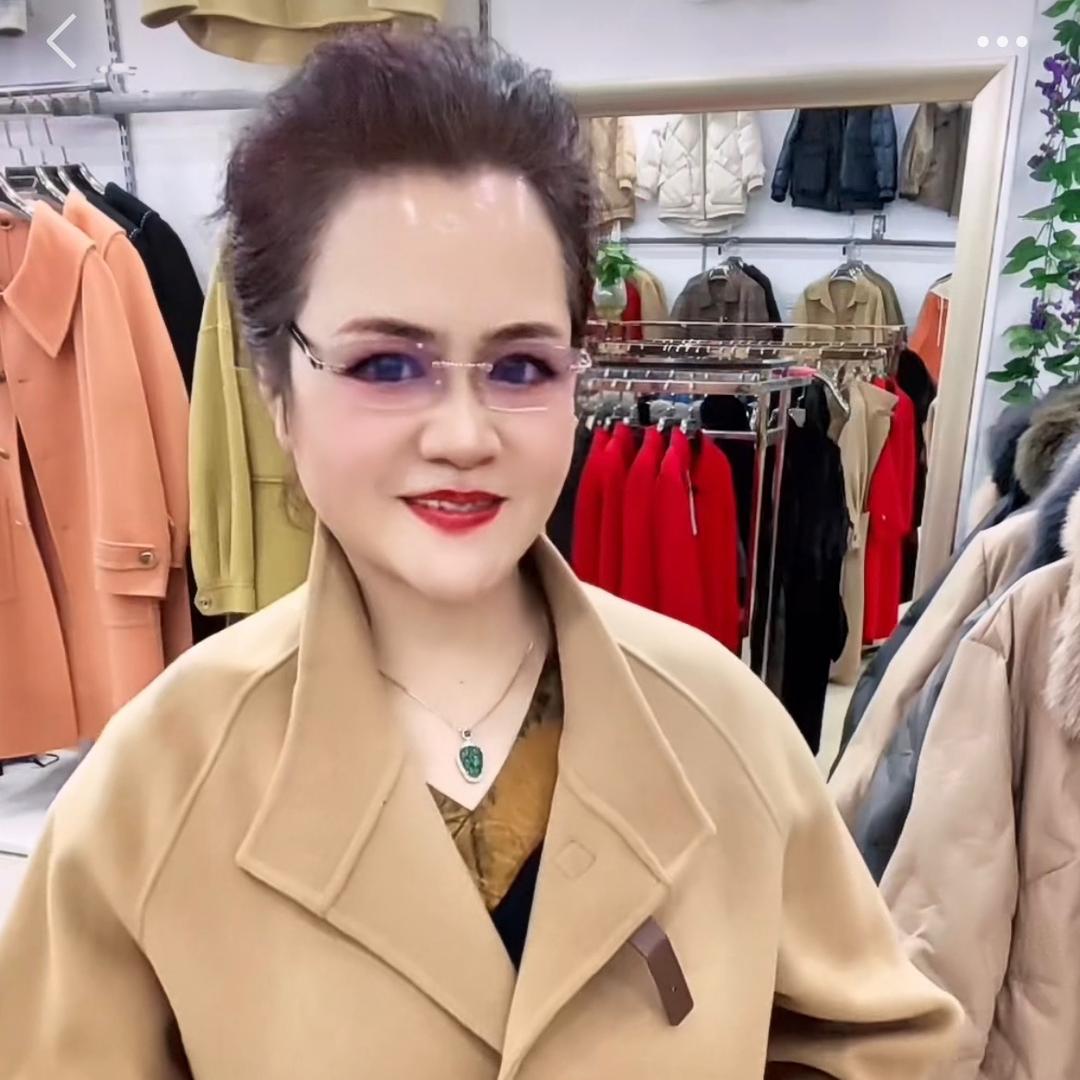 高姐服饰工厂个体店
