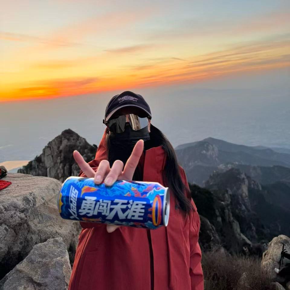 可乐加冰₍ง