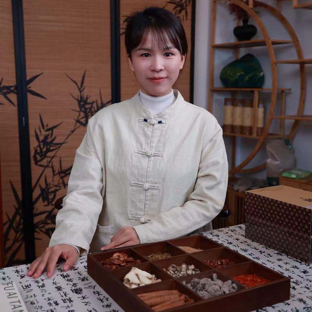 刘易手｜筋骨堂