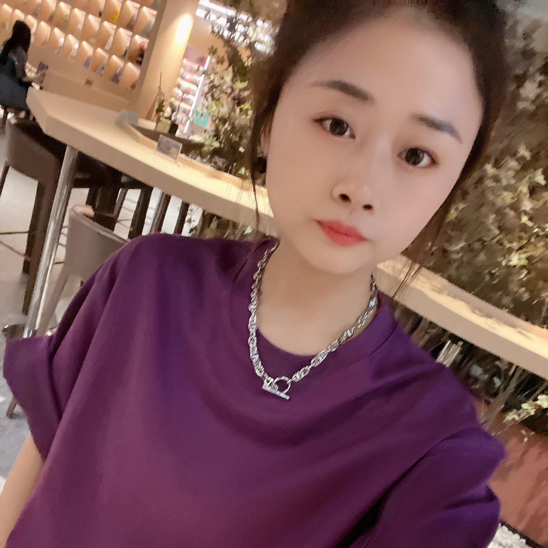 薇蒂蔓服饰