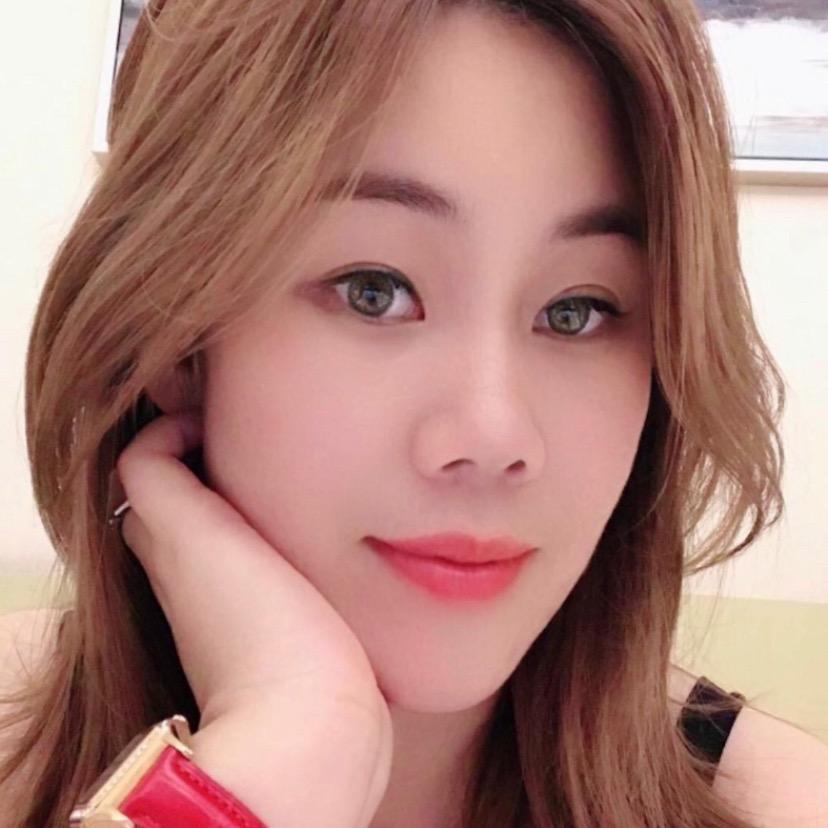 小小莲🍃🍷（请勿连赞）