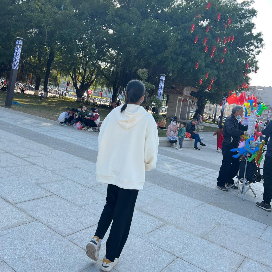 丫丫吃喝玩乐