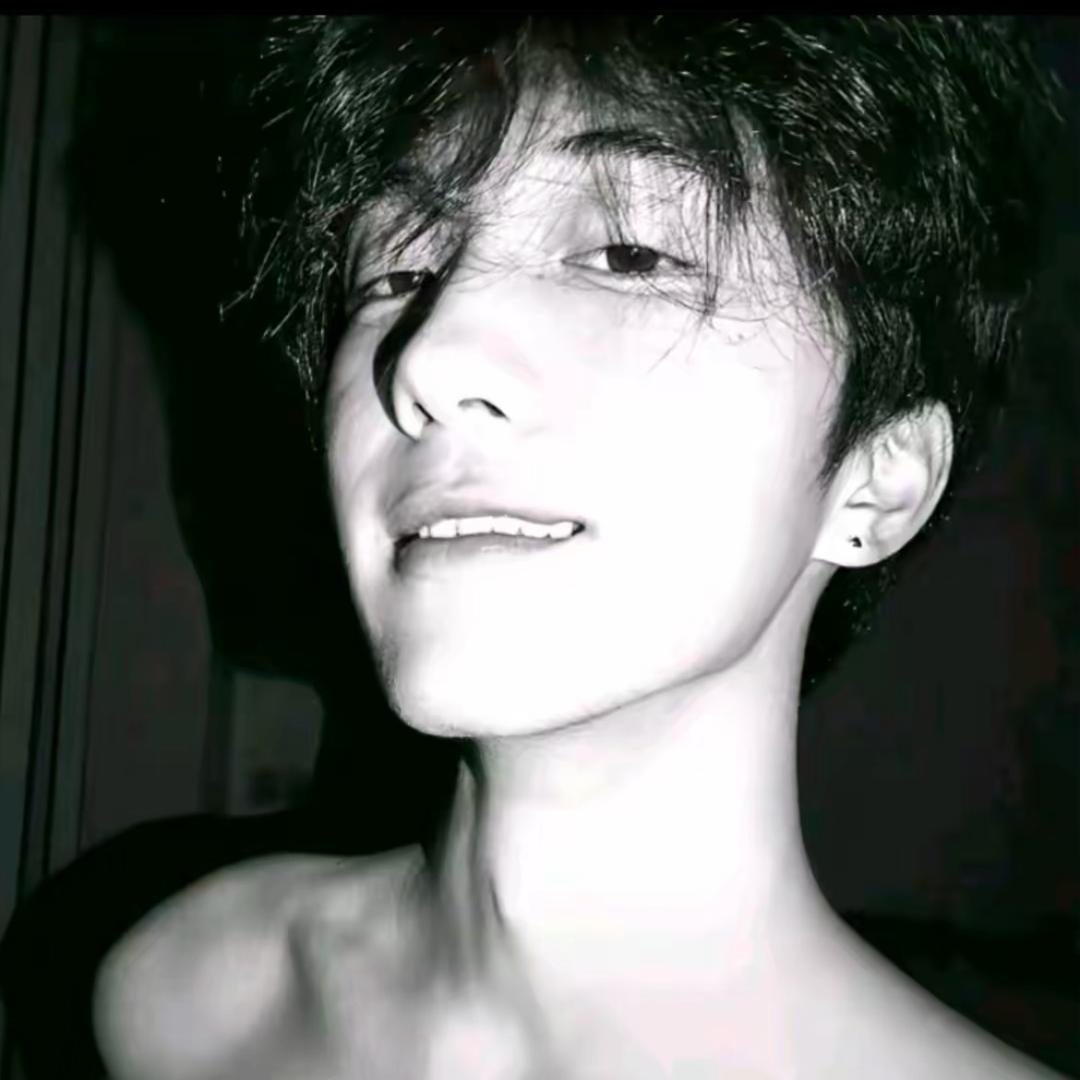 月亮我撸弯的