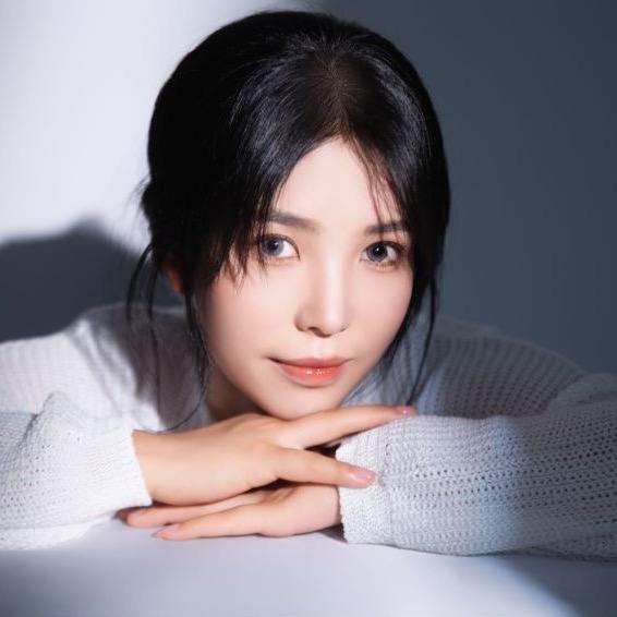 爱生活的果粒陈