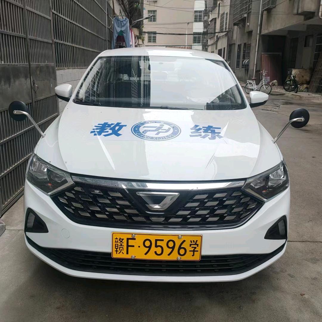 才子驾校报名:张教练