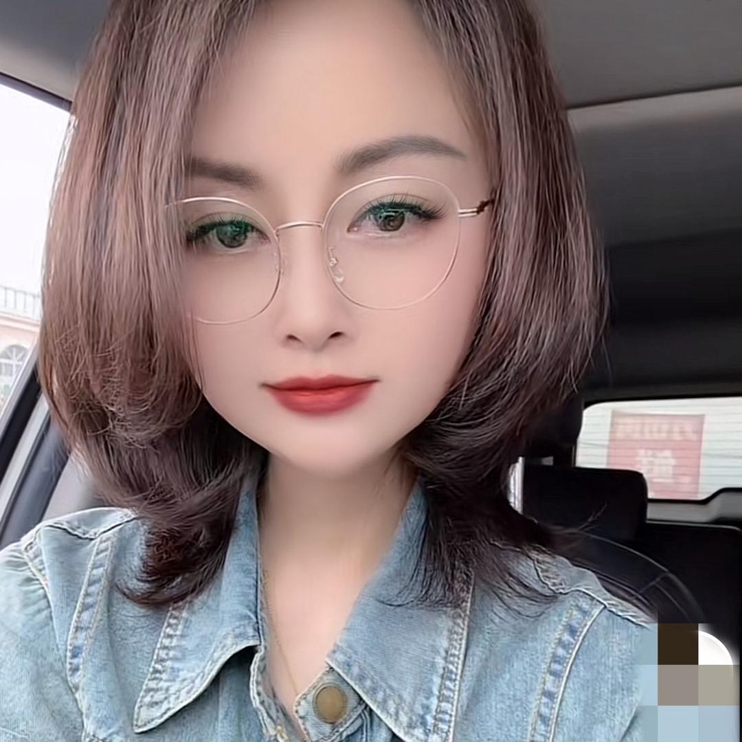 小梅梅🎤