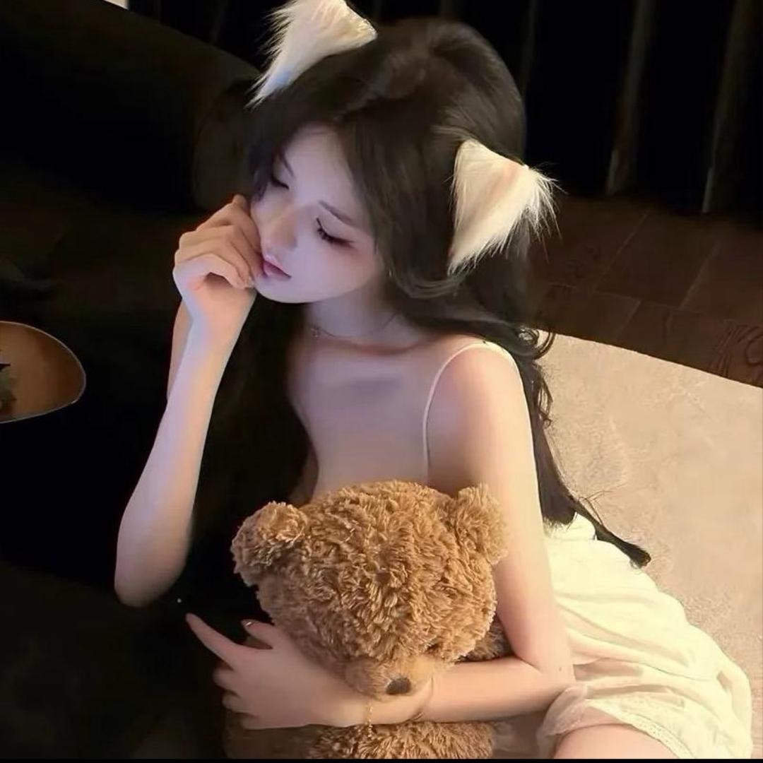妍宝。