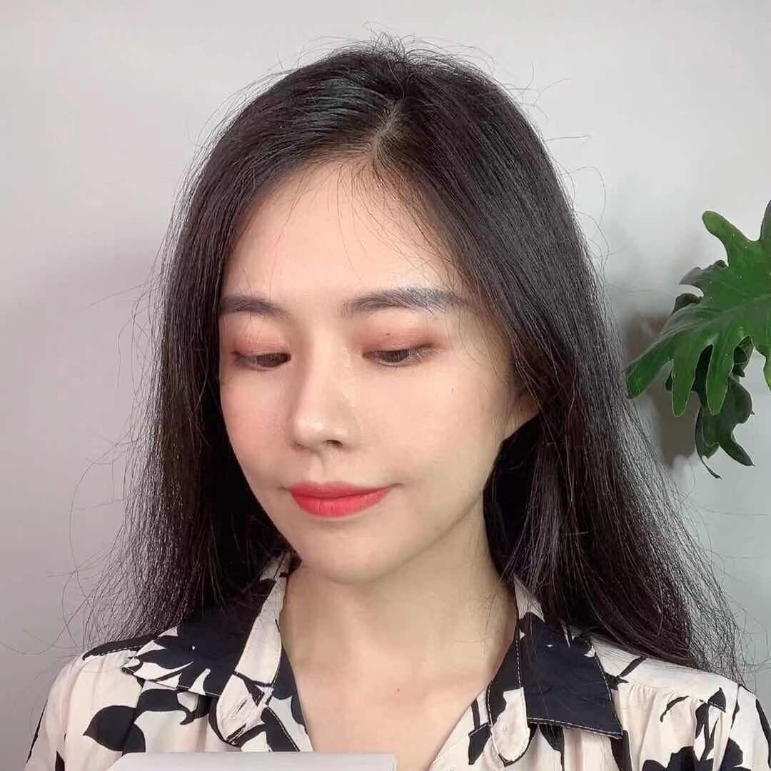 神秘温柔的于兆龙头像
