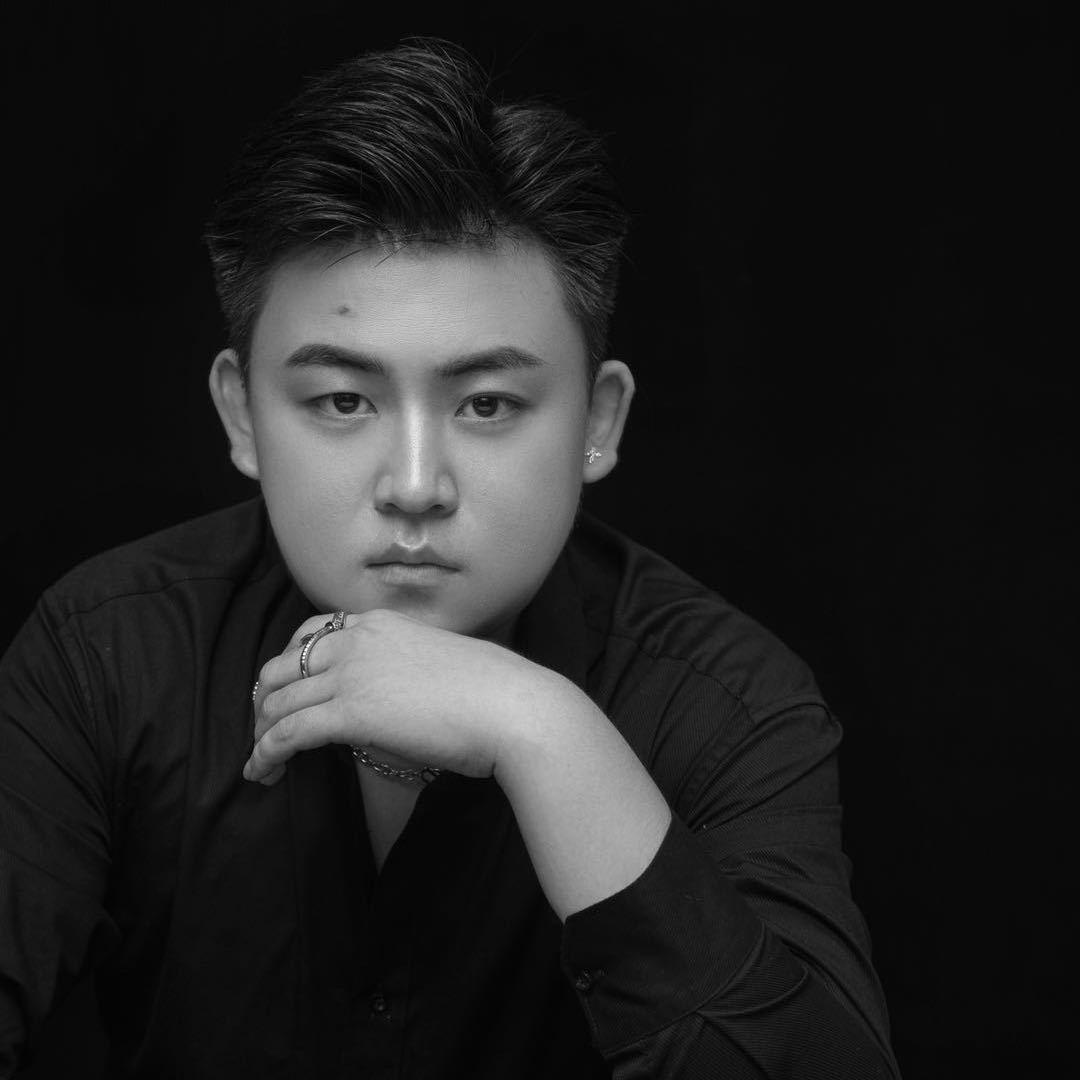 發亿男士发型仕豪