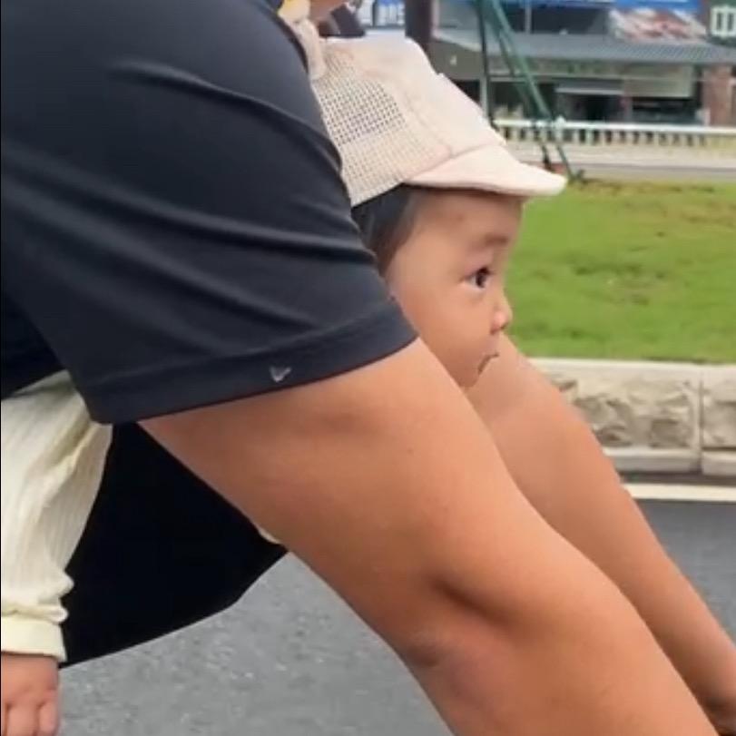 一一的小飞机✈️