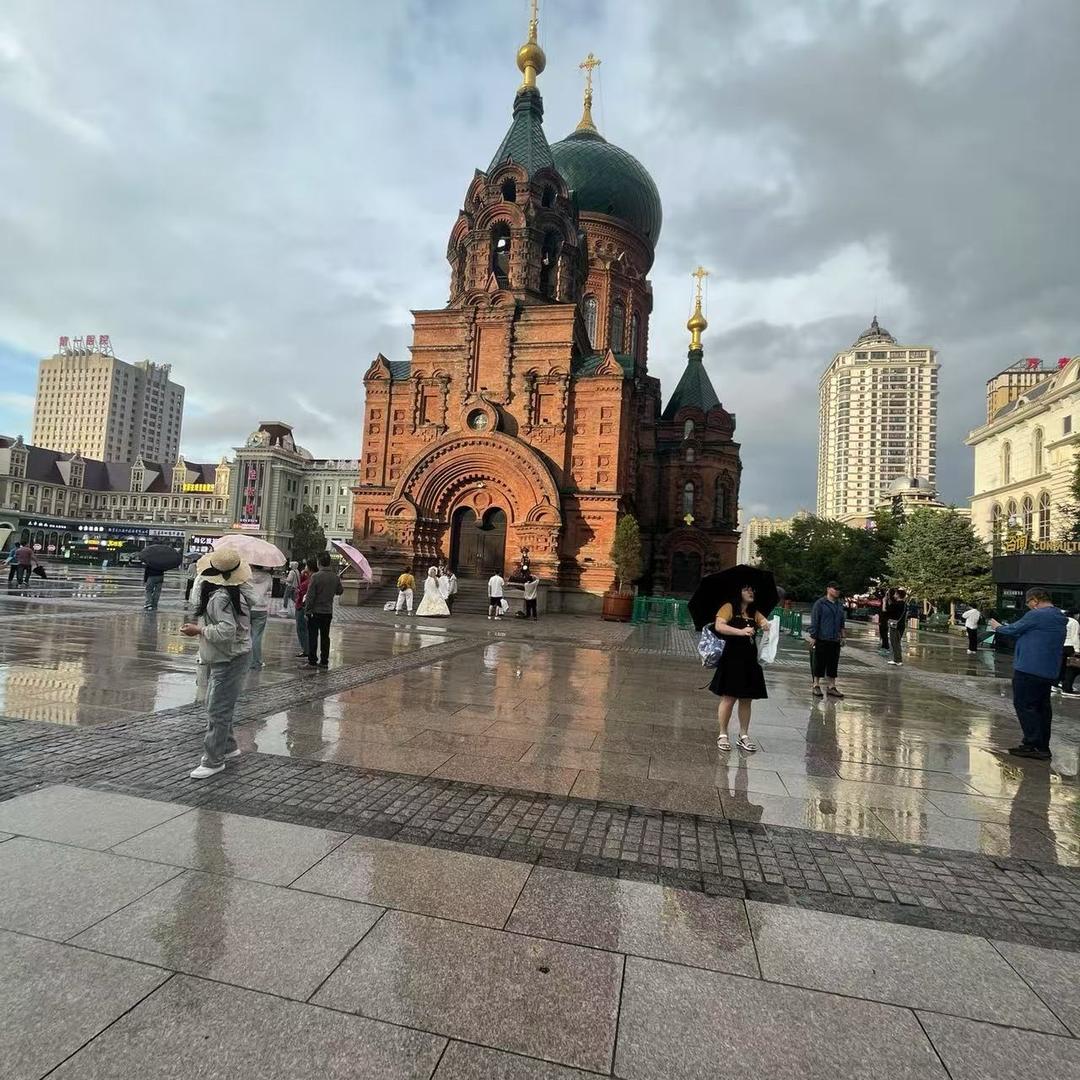 偷月亮🌙的小女孩👧🏻