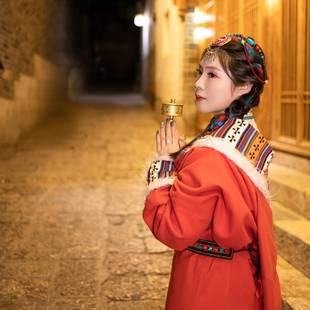 爆米花女装直播间