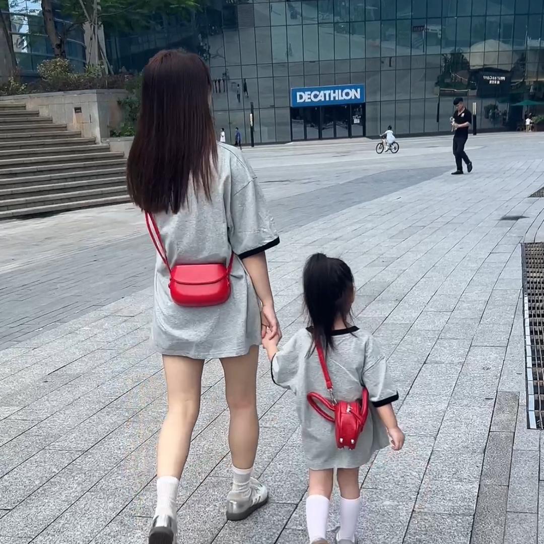 叶子今天穿什么