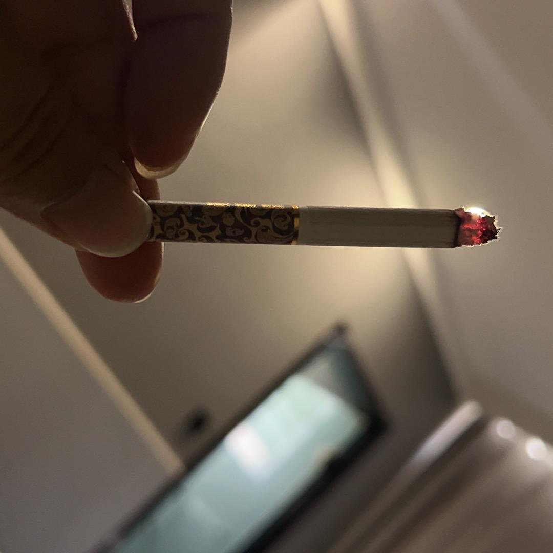 ☞常年出售花生秧 收各种羊。