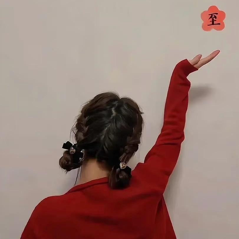 简ꪑ.