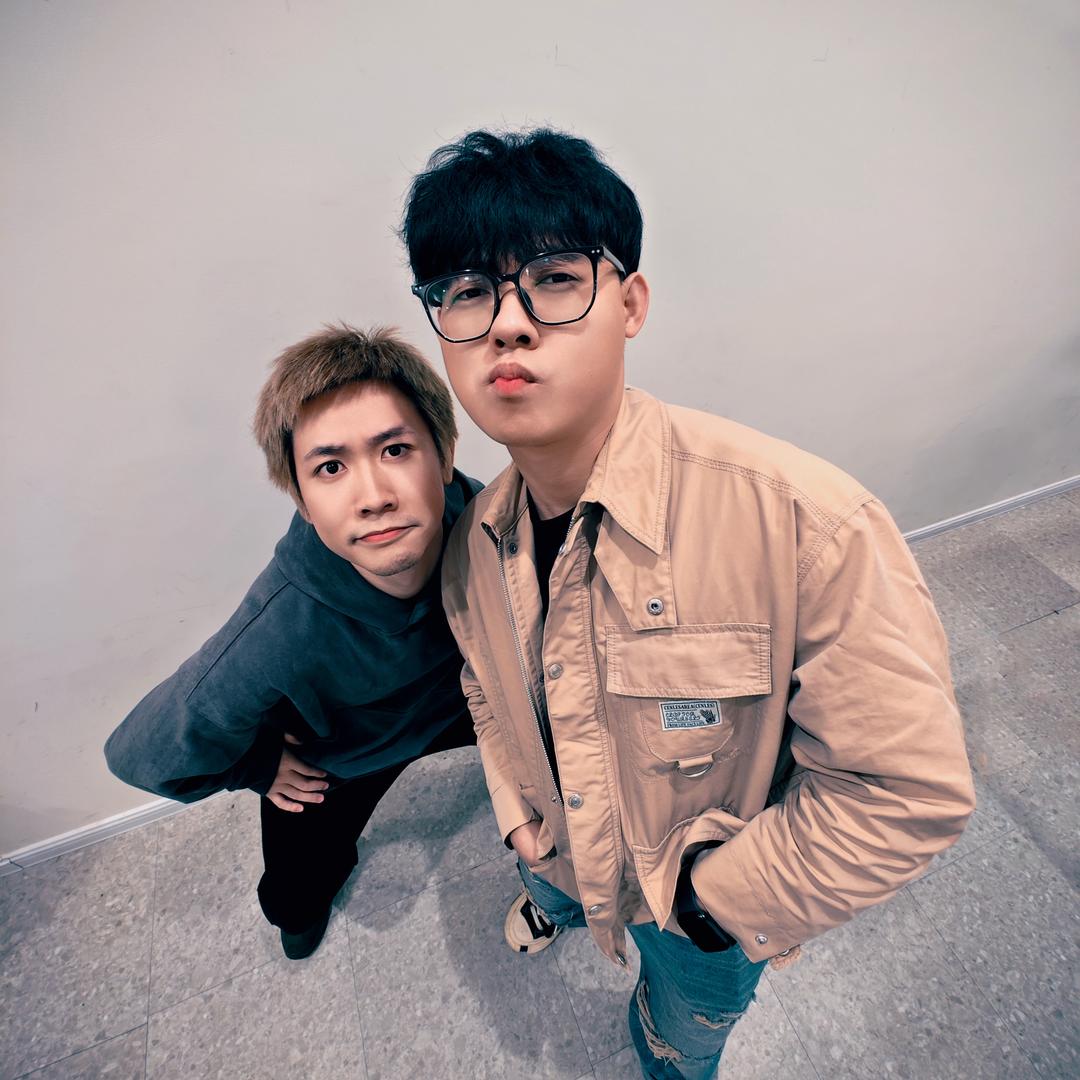 YY。