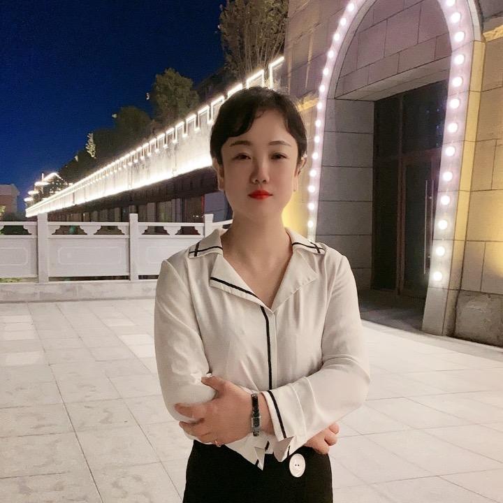 护士~  贺丫头