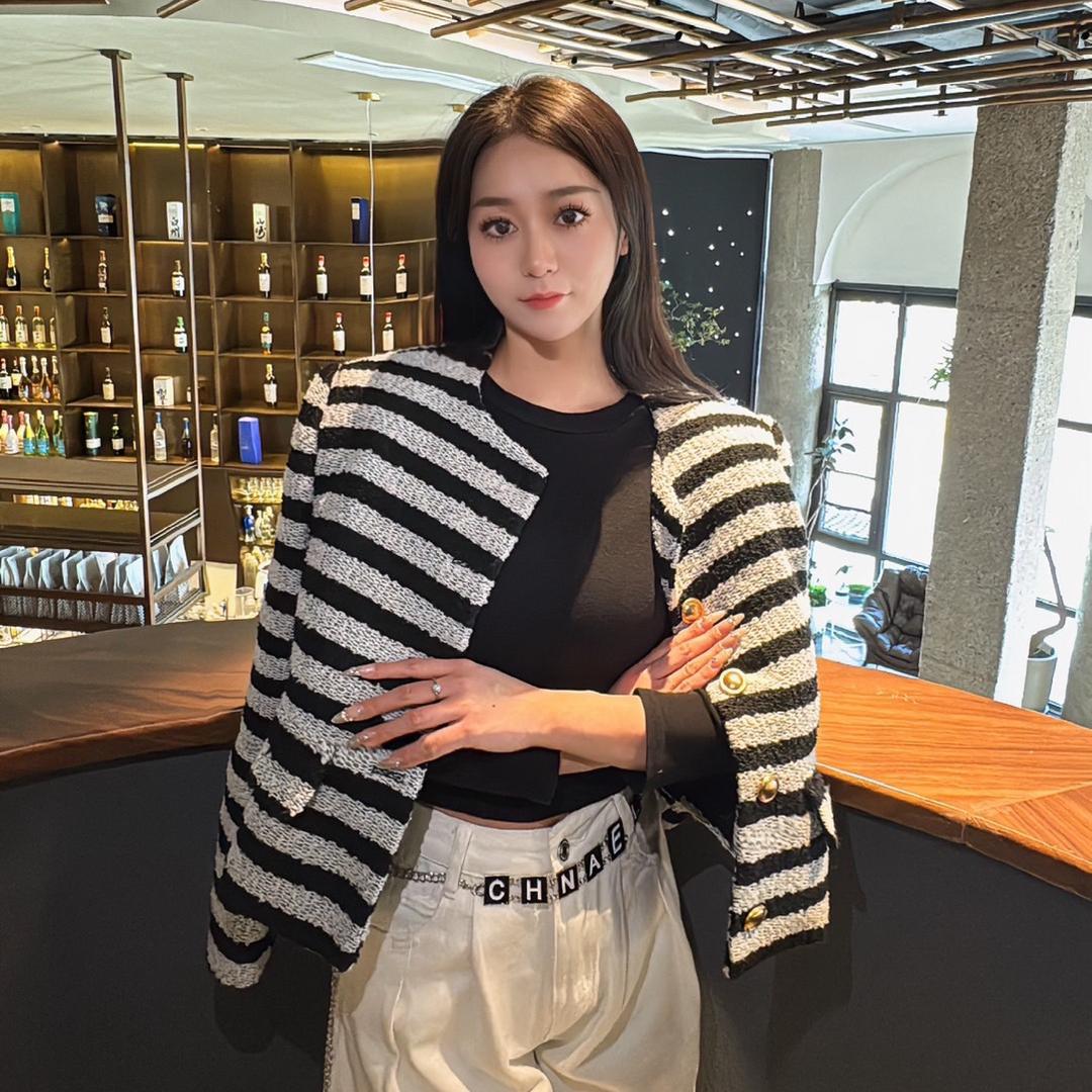 虎牙妹妹（桥边姑娘）