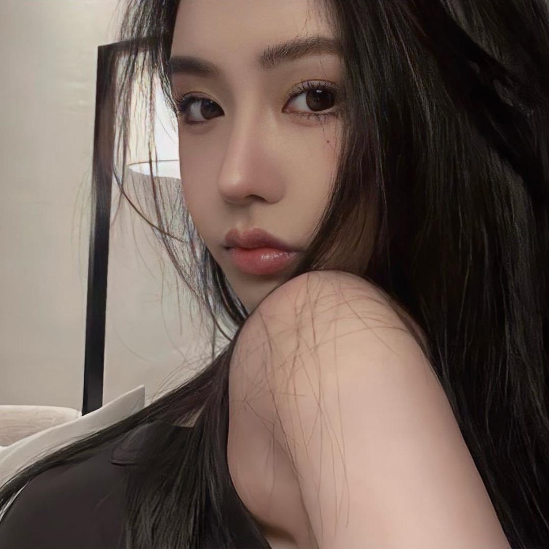 李^