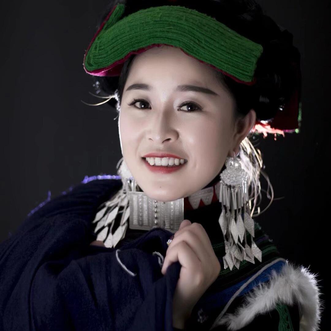 🇨🇳何丑丑（吉利惹黑）