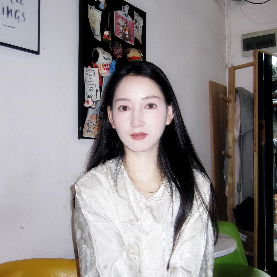 ヾ💐是小枣呀👑.つ