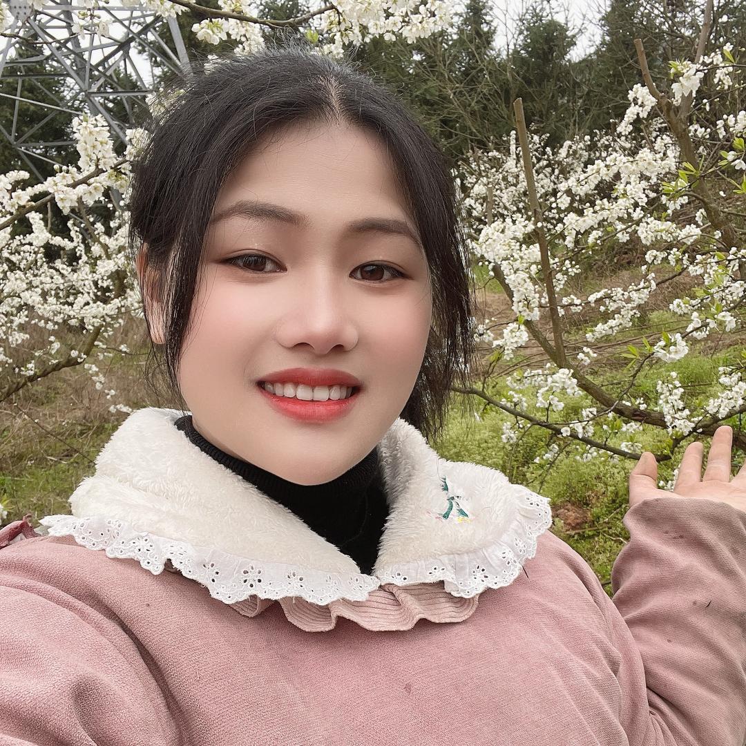 小阿花🌸