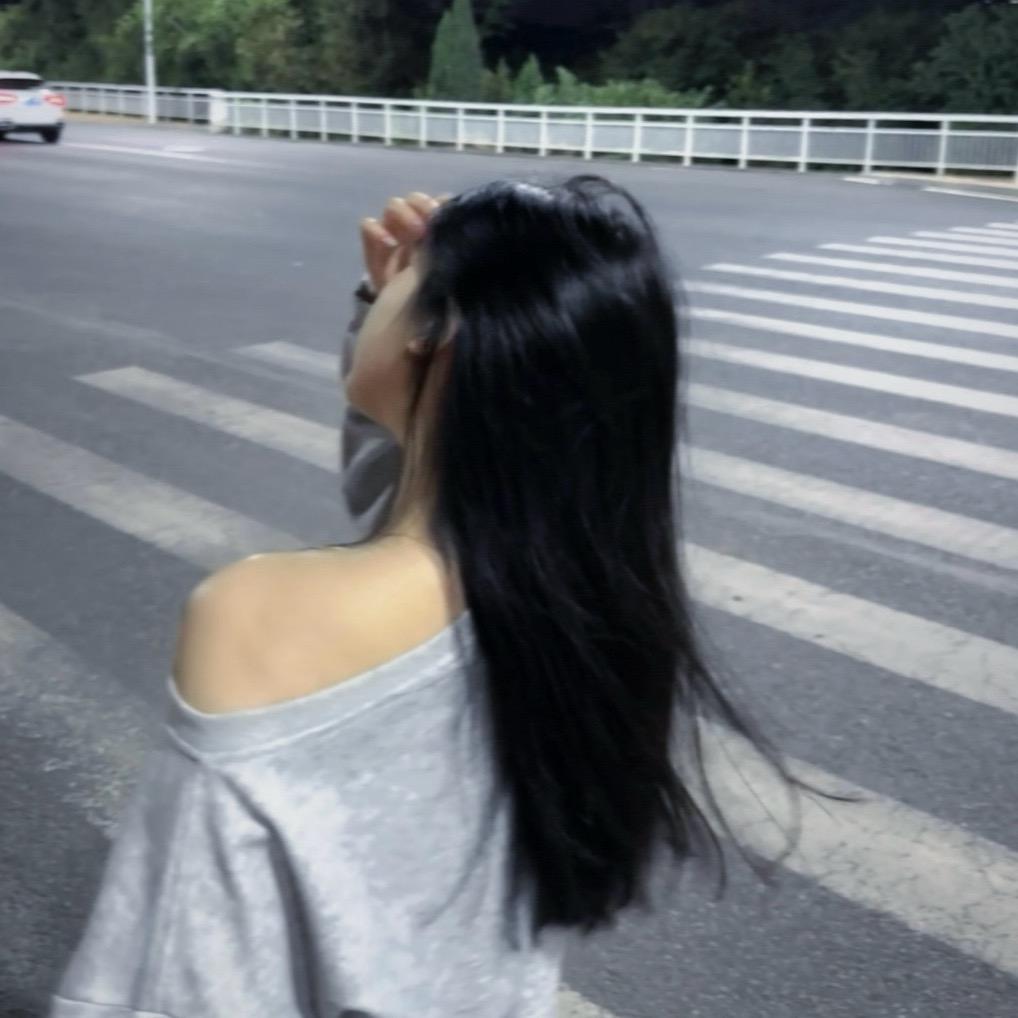 小八.