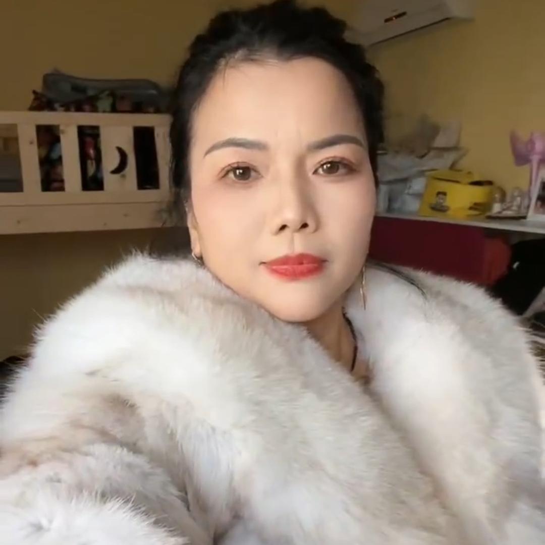 快乐范女神（范队旅游团）
