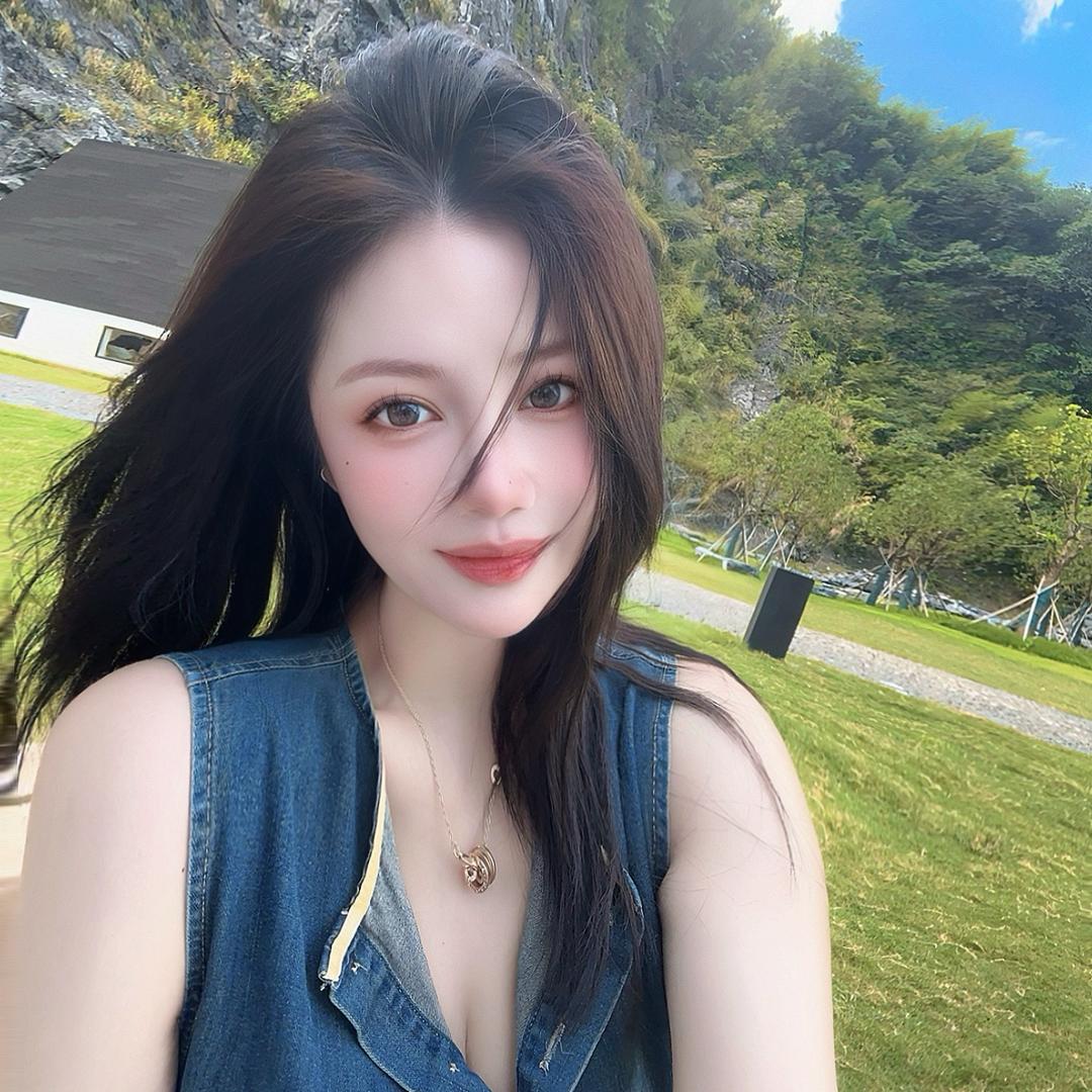F • 左左