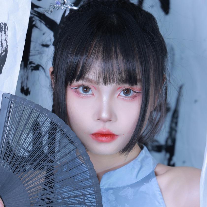 方脸小魏