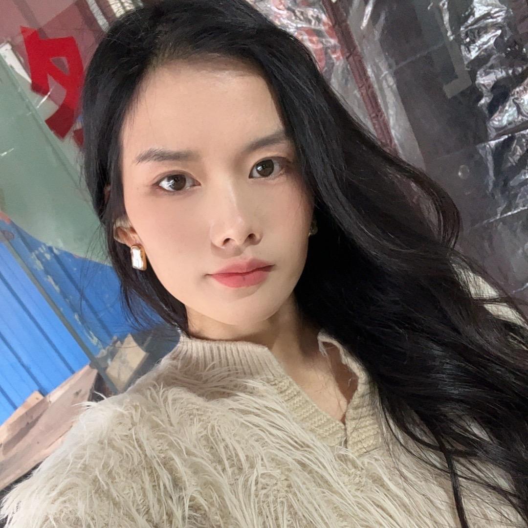 盛牛牛 在收废品