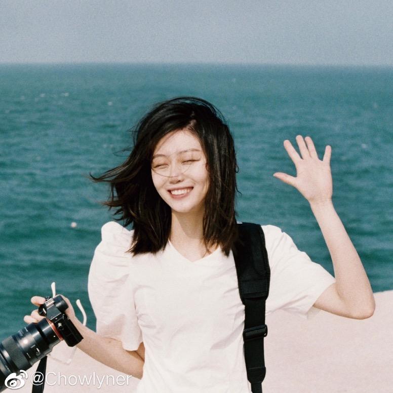 周周子爱拍照
