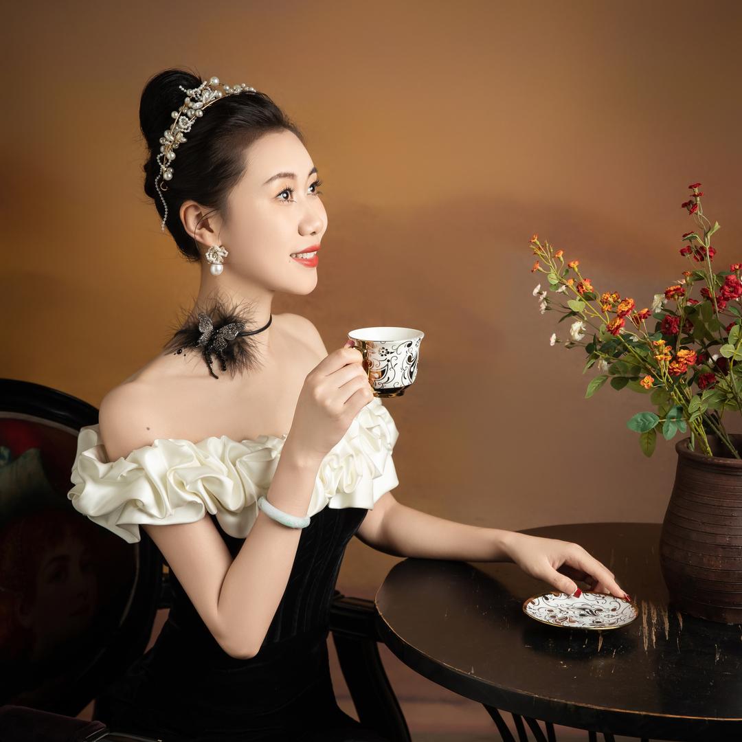 九姨太（天使）