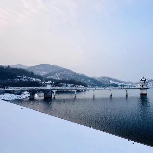 一个人可以挨穷、但两个人不可以！