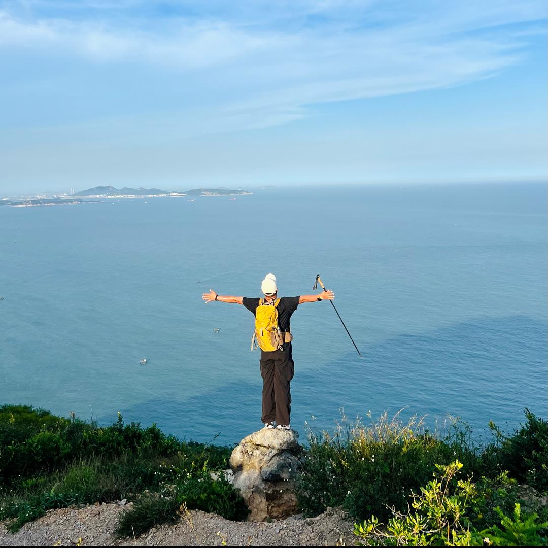 爱爬山的茶老板