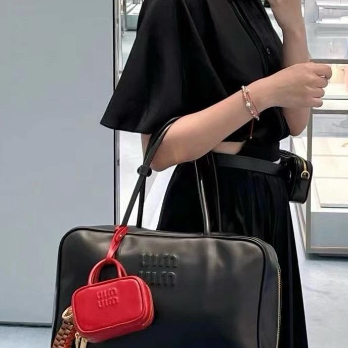 Ember Clutch轻奢中心