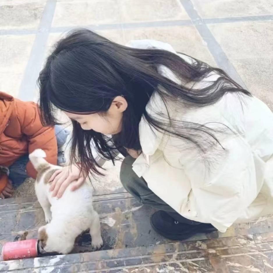 吃饱睡觉