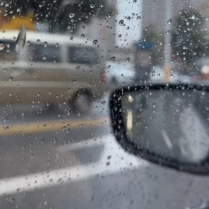 风雨中奔跑